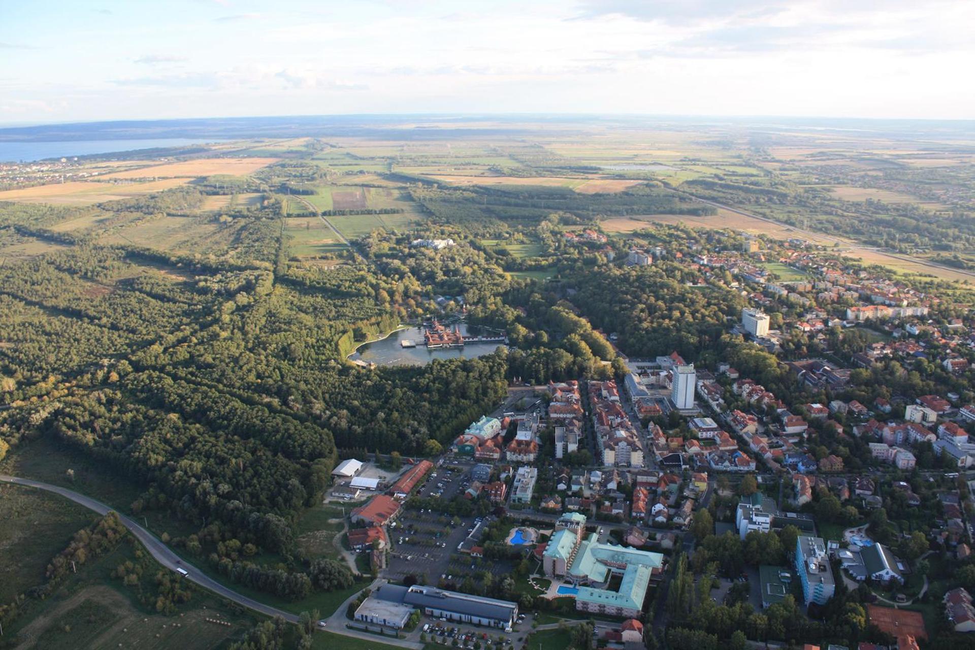 Tolena Heviz Apartments Екстериор снимка