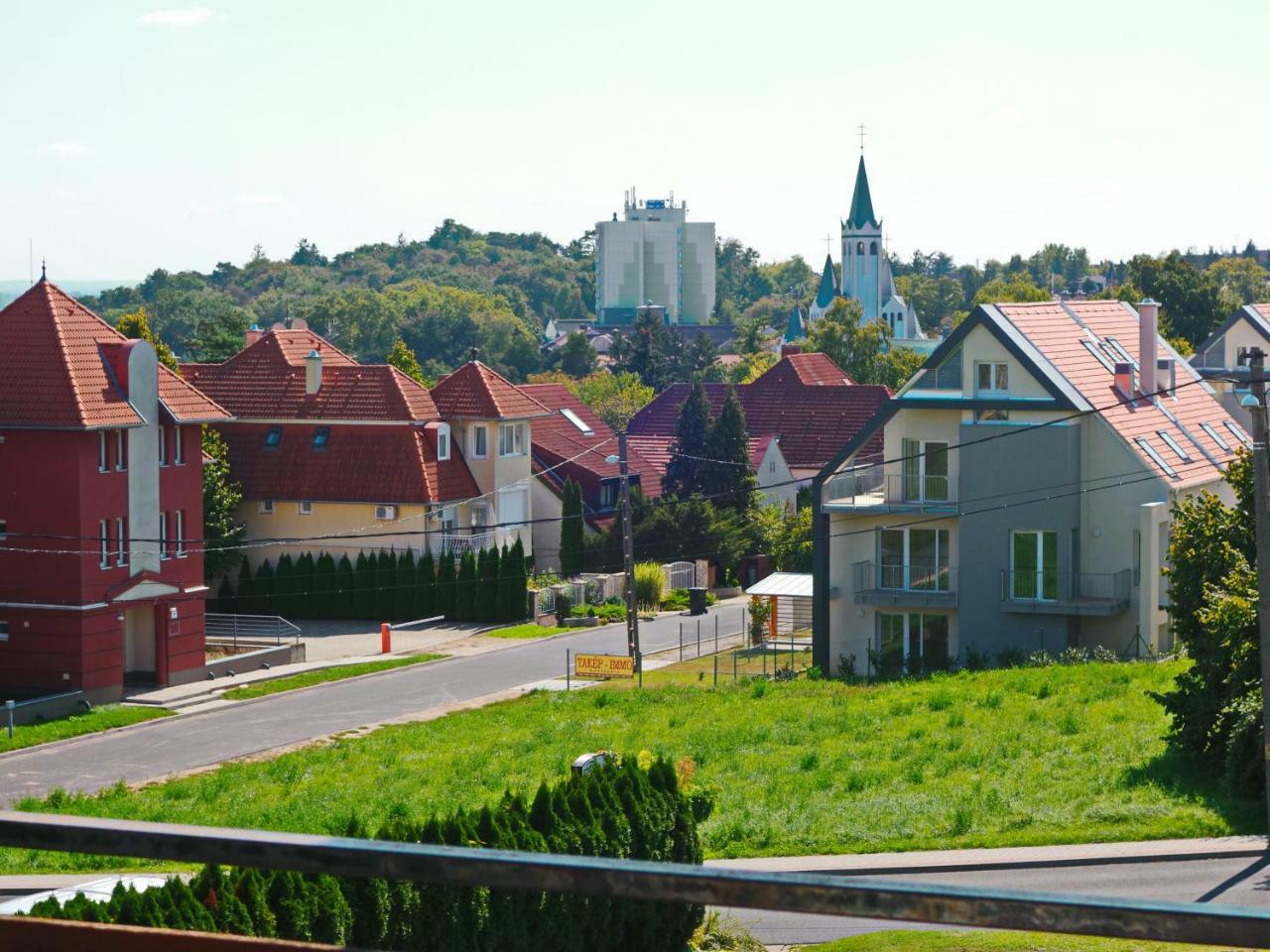 Tolena Heviz Apartments Екстериор снимка