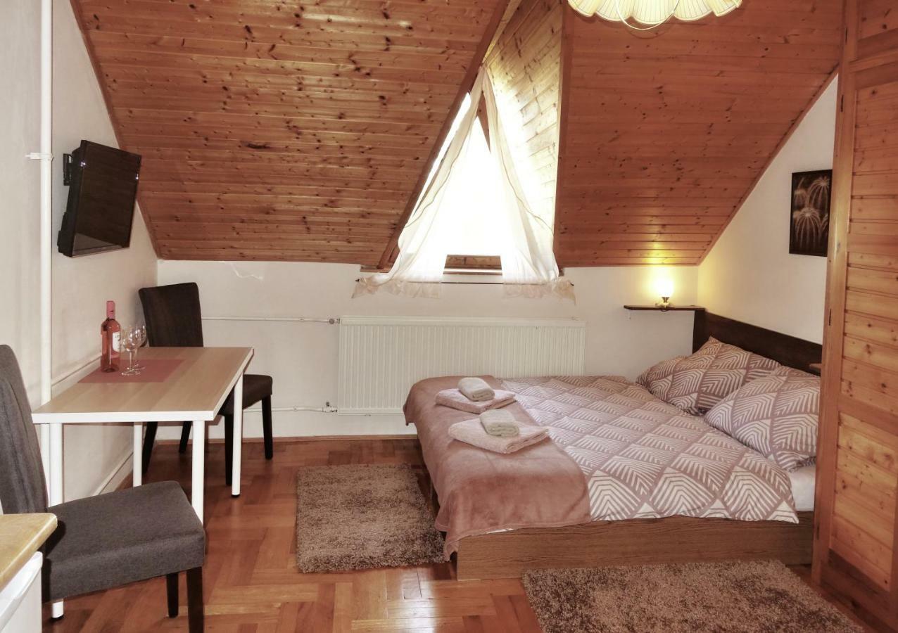 Tolena Heviz Apartments Екстериор снимка